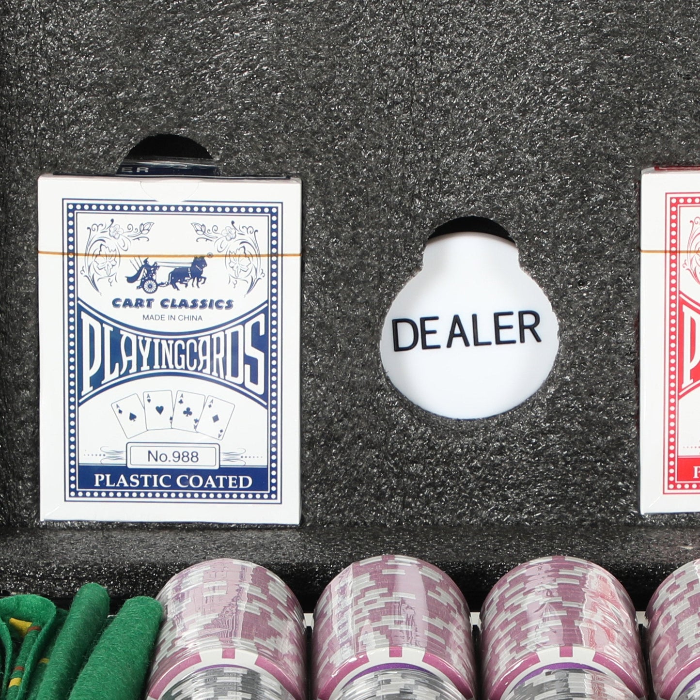 Poker Set with 600 Chips for 12 Players with Case, 2 Decks of Cards and Mat, Black