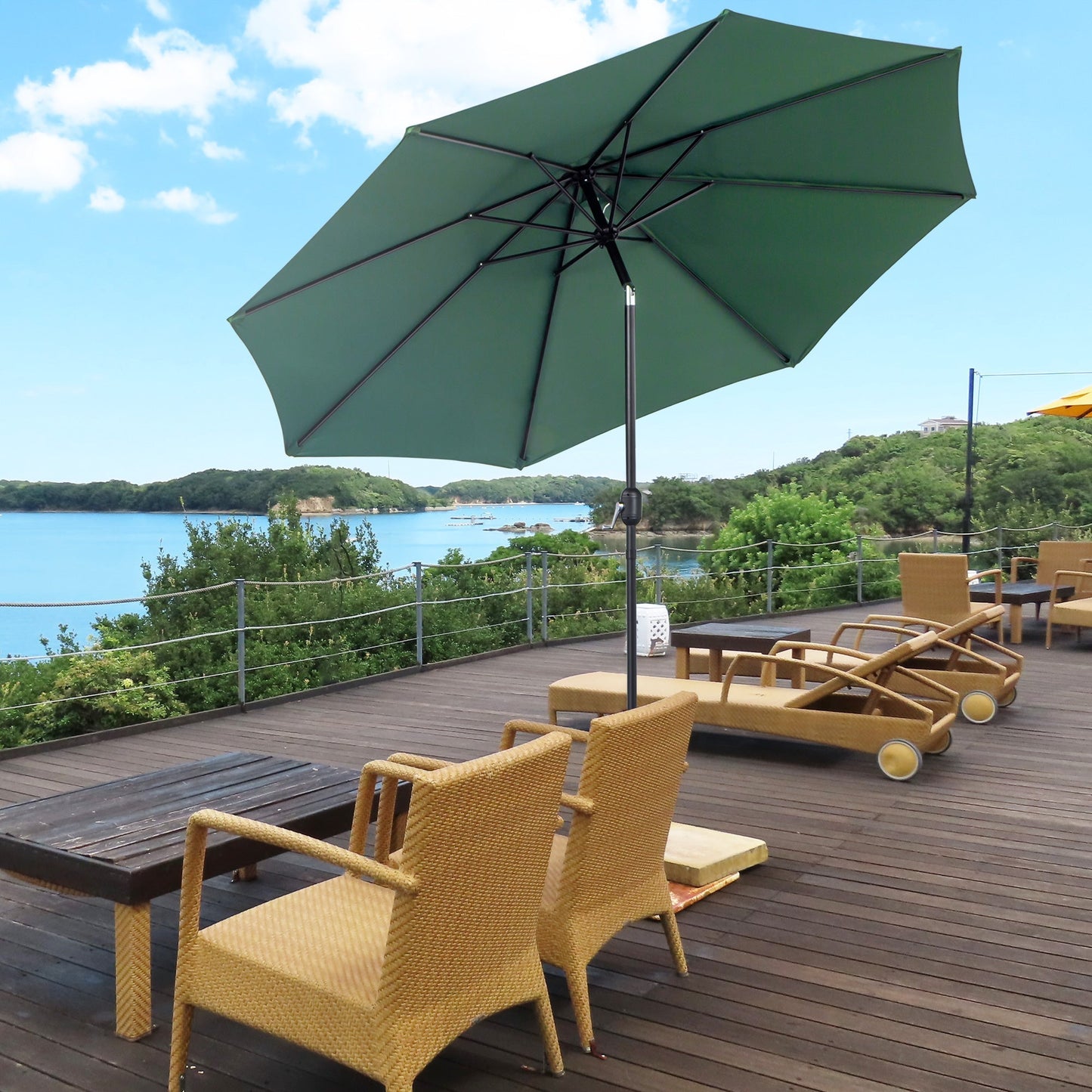 3x2.5 m Tilting Garden Umbrella with Crank Handle, Metal and Green Polyester