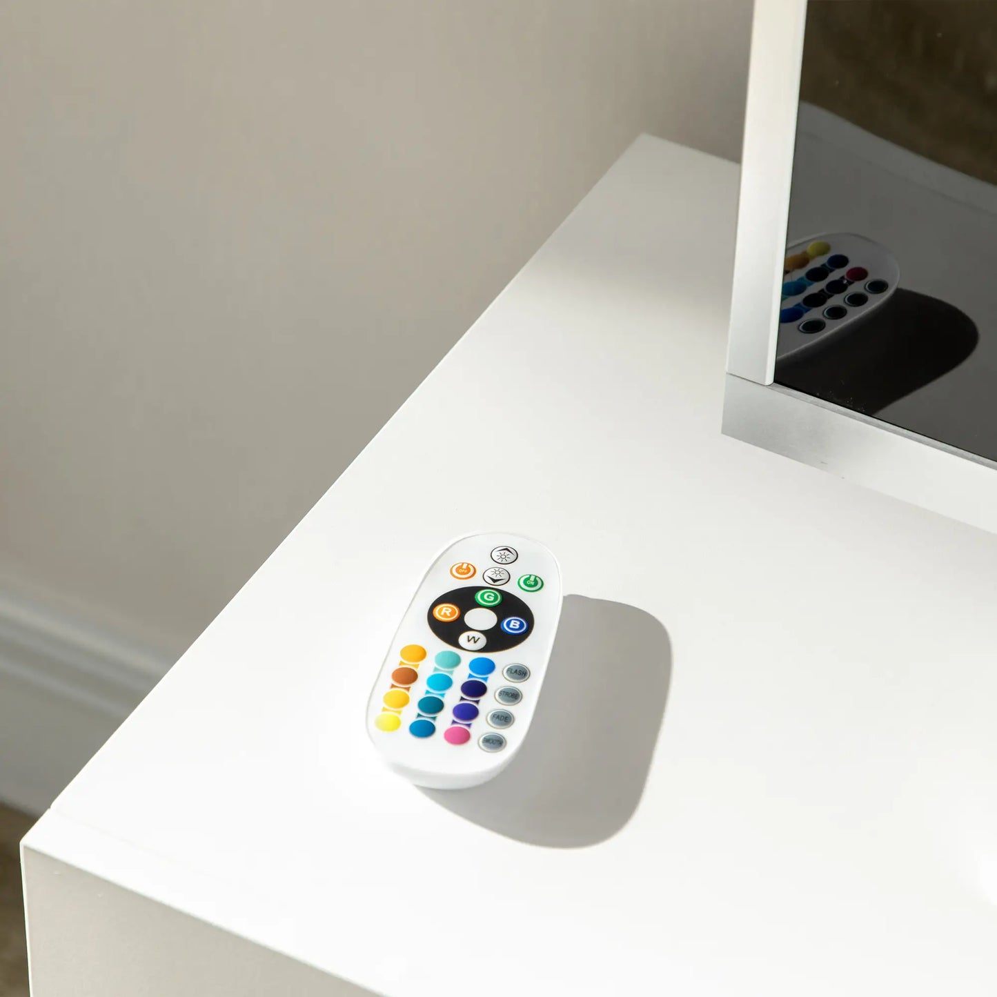 55" TV Stand with 12 Color LED Lights and Remote Control, Wood and Glass 120x40x50cm, White