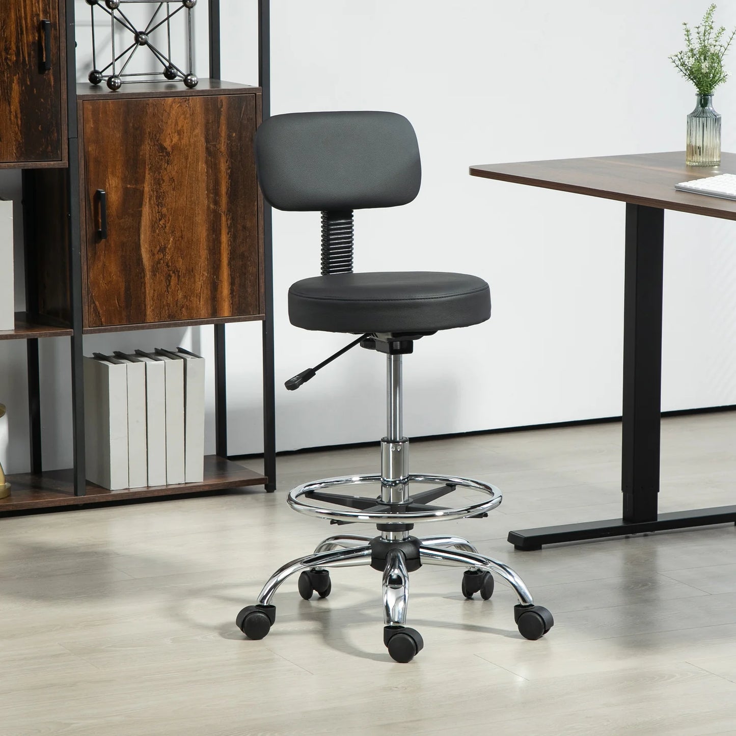 Height‑Adjustable Swivel Chair with Footrest