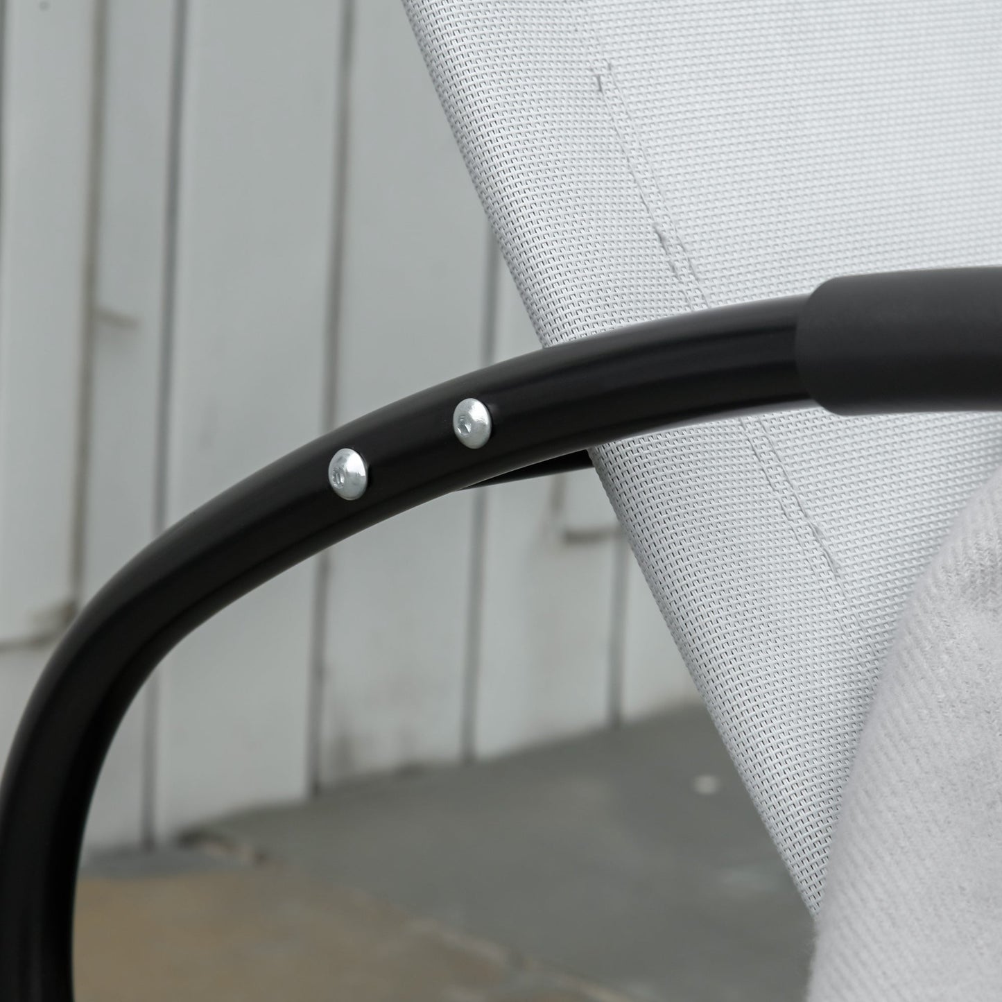 Zero Gravity Garden Rocking Chair, Ergonomic Garden Lounger with Cushion and Breathable Fabric for Indoor and Outdoor Use, 105x62x88 cm, Grey