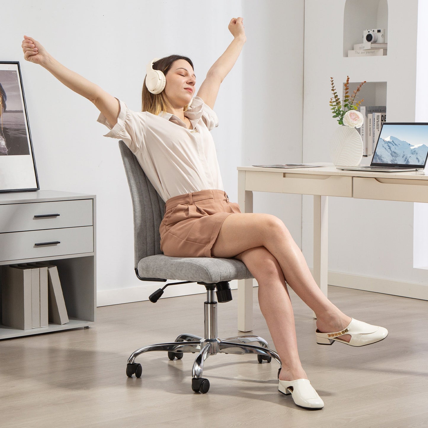 Armless Office Chair with Adjustable Height and Swivel Seat, Fabric Upholstery, Grey