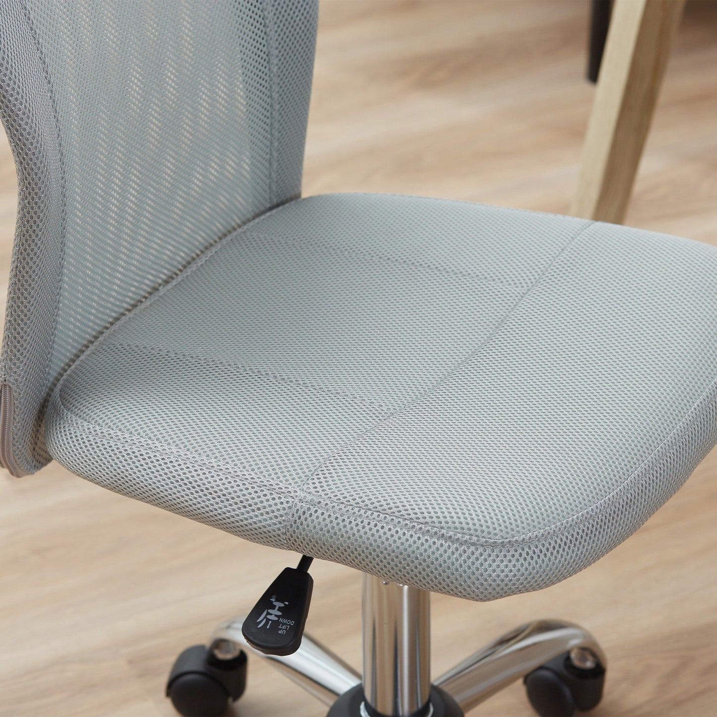 Ergonomic Mesh Office Chair with Armrests, Adjustable Height and 5 Wheels, Grey