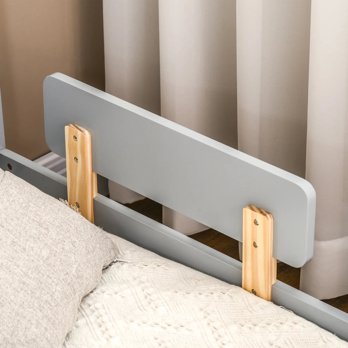Children's Bed 3-6 Years with Stars and Moon Patterns in MDF Panels and Chipboard, 143x76x49 cm