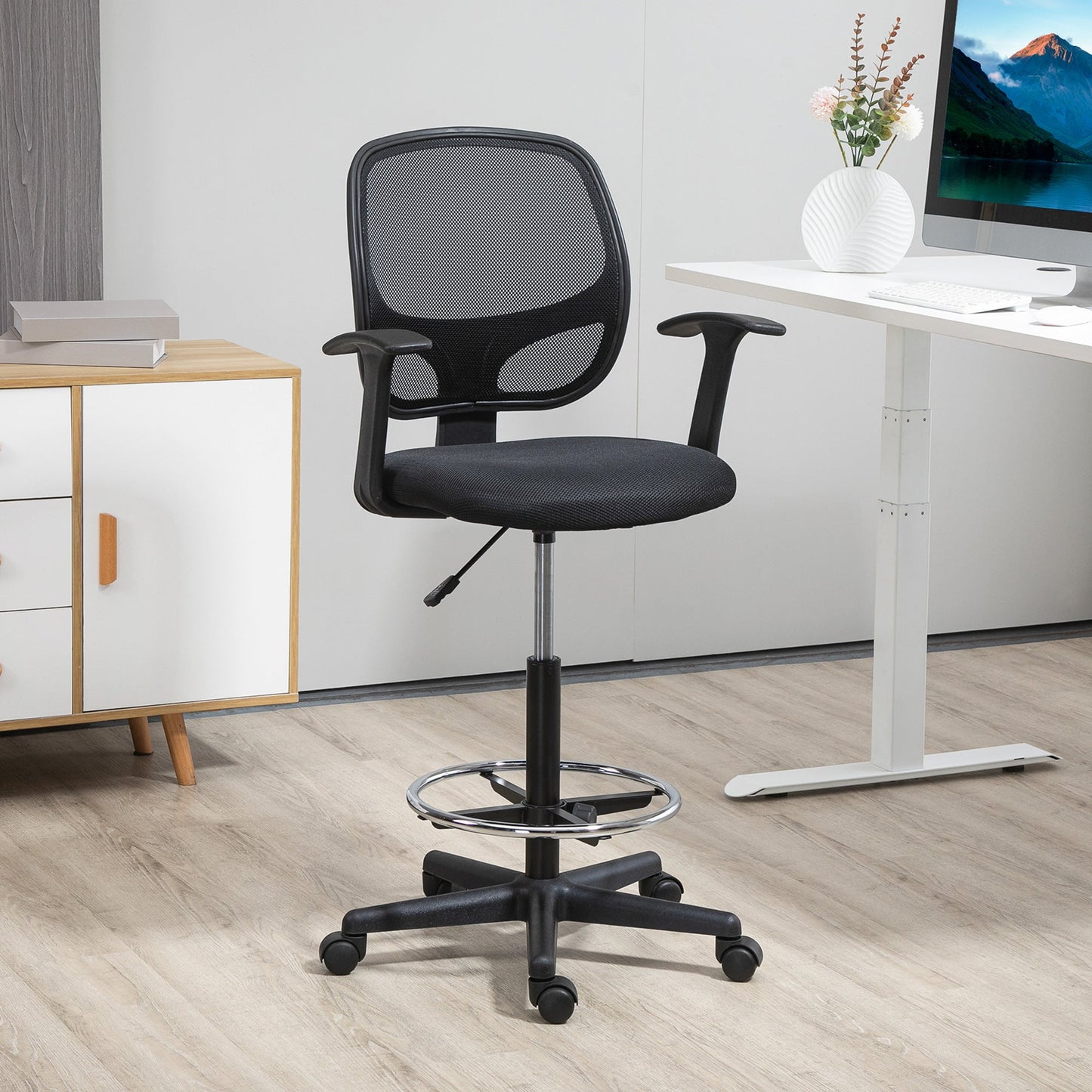 Height Adjustable Office Chair with Armrests, Wheels and Padded Seat, 60x56x110-132 cm, Black