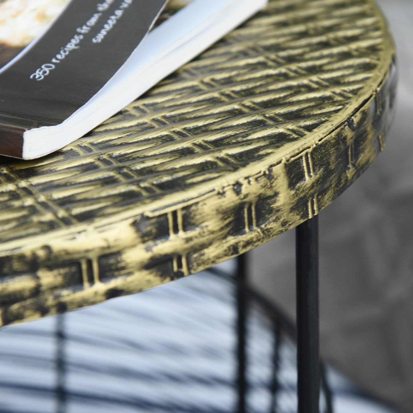 Set of 2 Metal Garden Coffee Tables with Baskets, Industrial Style Outdoor Furniture in Black