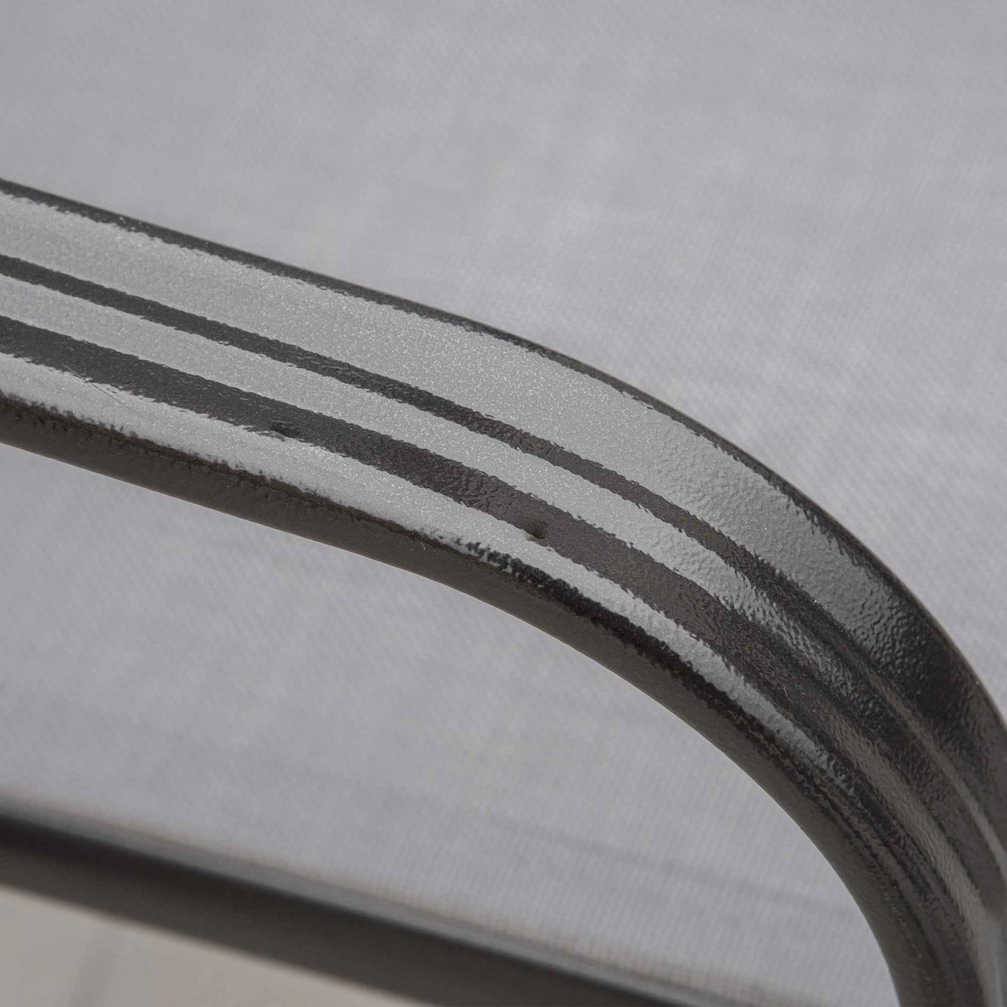 Set 4 Sedie da Giardino Impilabili e Salvaspazio con Braccioli in Metallo e Tessuto a Rete, Grigio